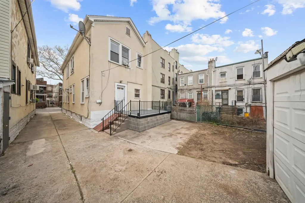 87 E 32nd Street Brooklyn NY 11226