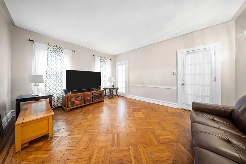 87 E 32nd Street Brooklyn NY 11226