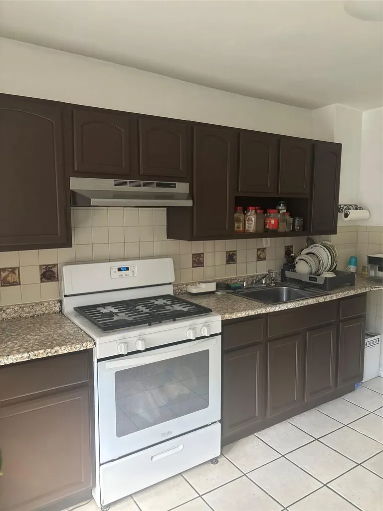 438 Shepherd Avenue Brooklyn NY 11208