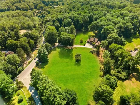 326 Bedford Center Road Bedford Hills NY 10506