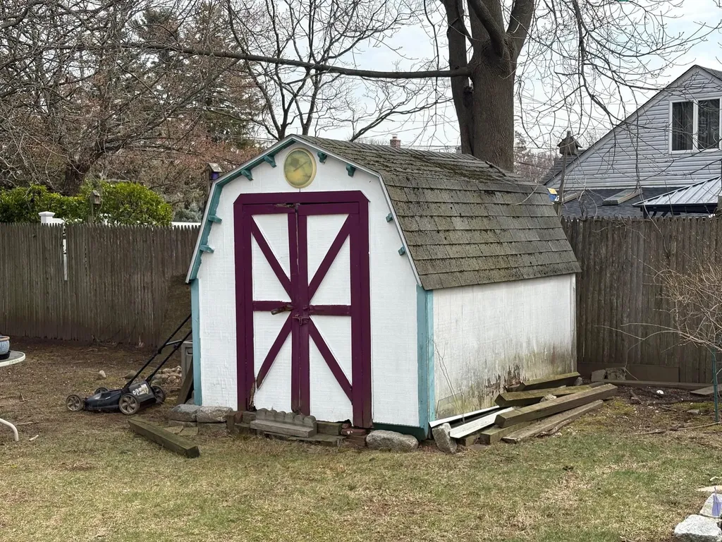 232 Belmont Avenue West Babylon NY 11704