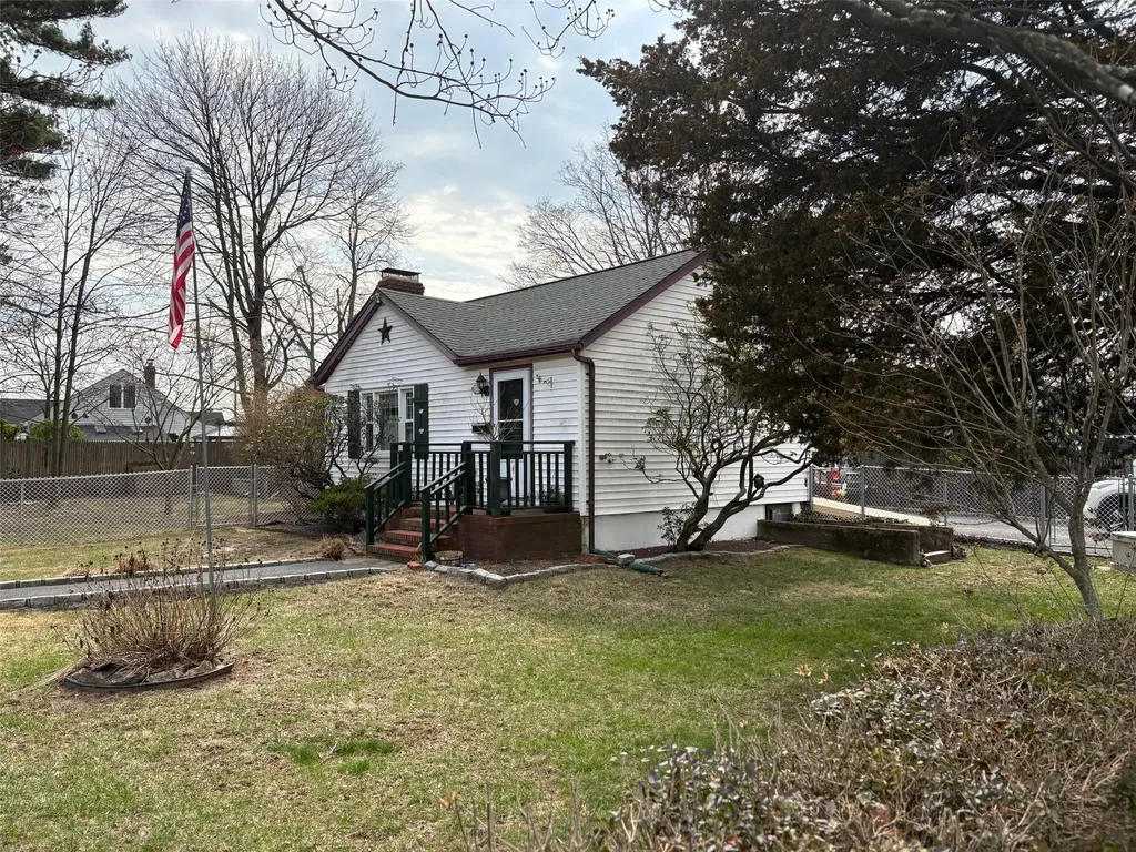 232 Belmont Avenue West Babylon NY 11704