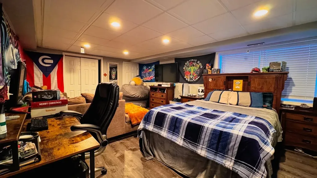 25 Ashley Circle Manorville NY 11949