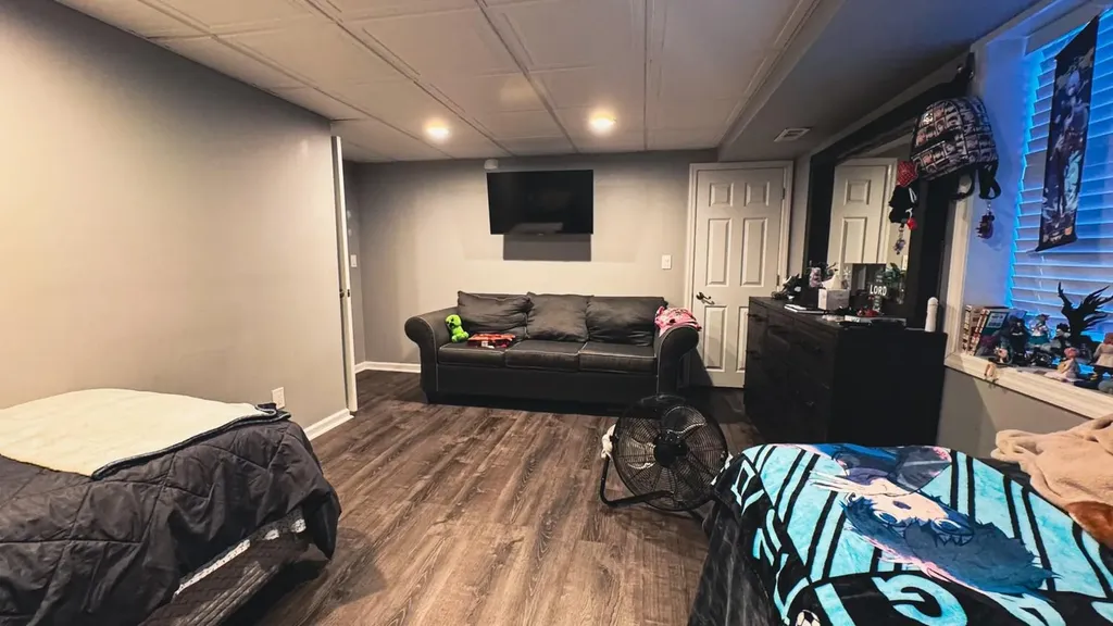 25 Ashley Circle Manorville NY 11949