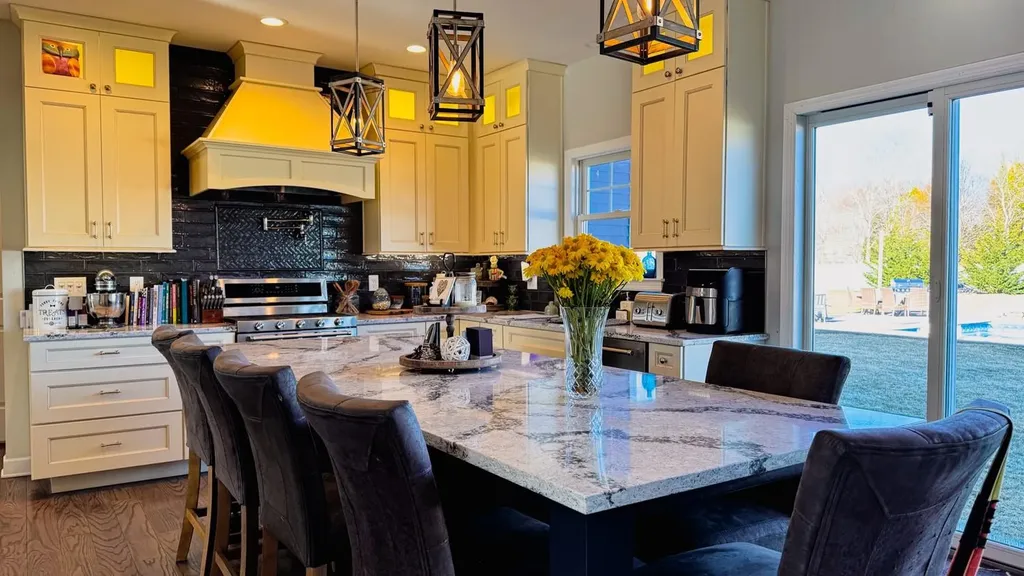 25 Ashley Circle Manorville NY 11949