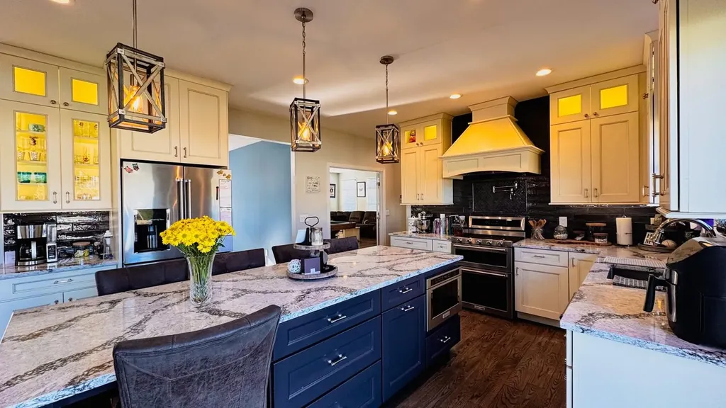 25 Ashley Circle Manorville NY 11949