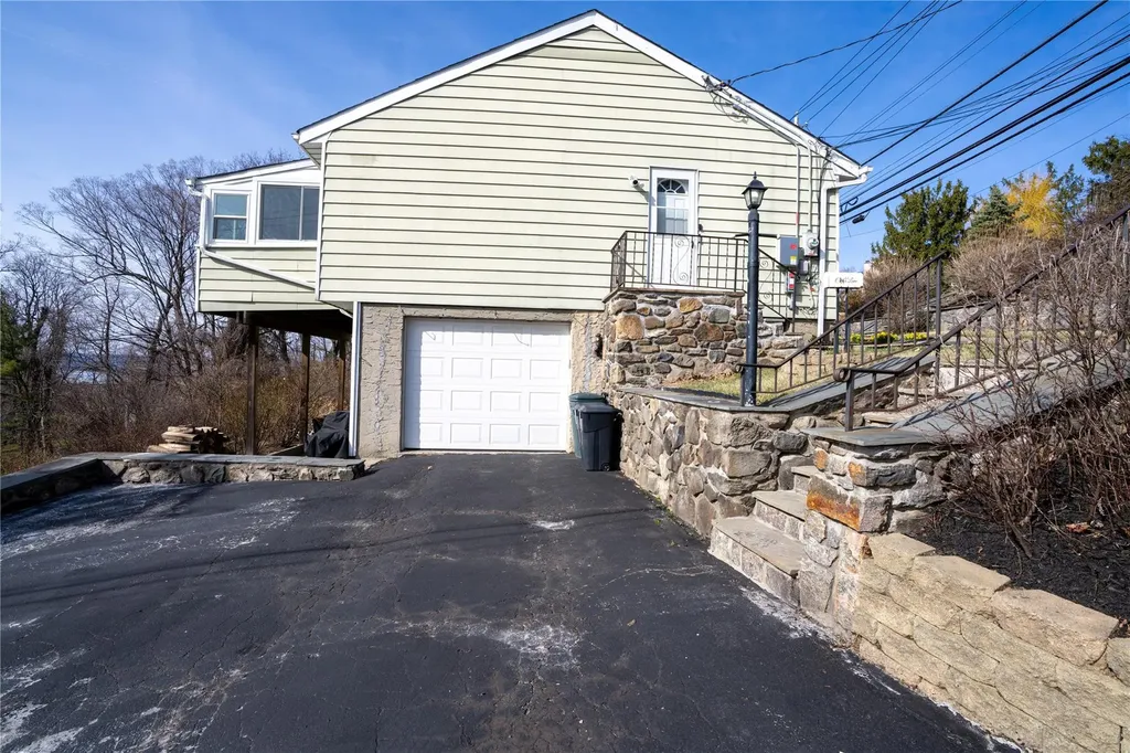 61 Cedar Lane Ossining NY 10562