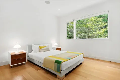 25 Oyster Shores Road East Hampton NY 11937