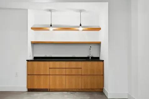 25 Oyster Shores Road East Hampton NY 11937