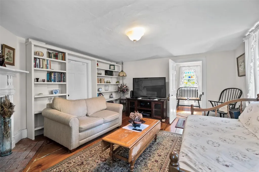 83 Old Minisink Trail Goshen NY 10924