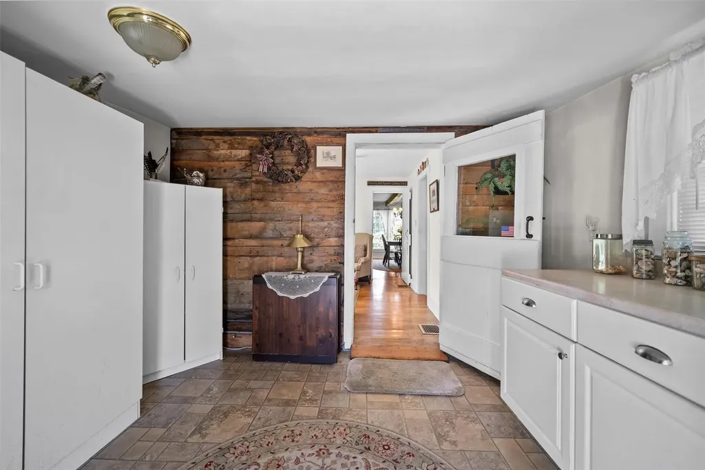 83 Old Minisink Trail Goshen NY 10924