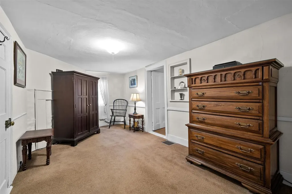 83 Old Minisink Trail Goshen NY 10924