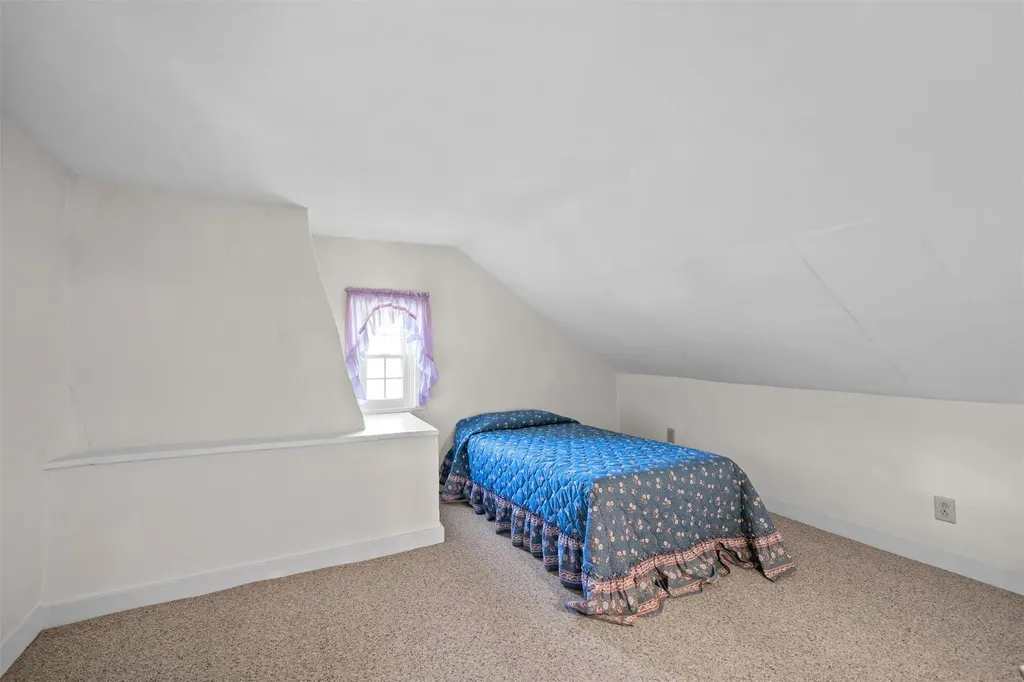 83 Old Minisink Trail Goshen NY 10924