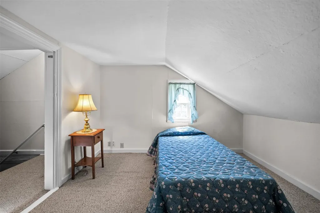 83 Old Minisink Trail Goshen NY 10924