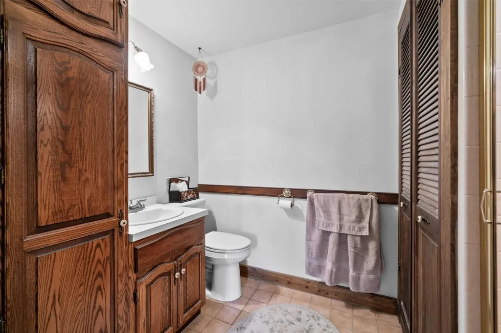 83 Old Minisink Trail Goshen NY 10924