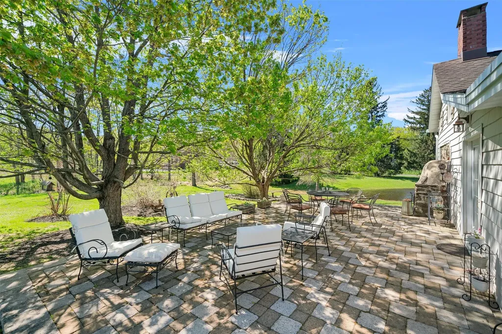 83 Old Minisink Trail Goshen NY 10924