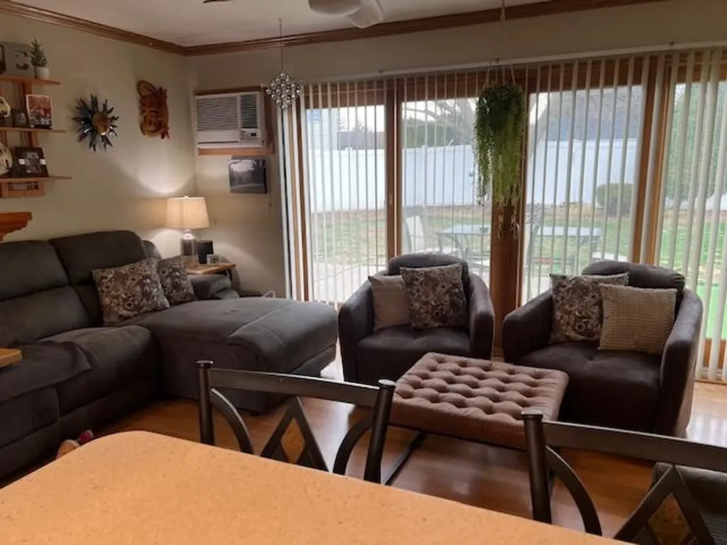 24 Raspberry Lane Levittown NY 11756