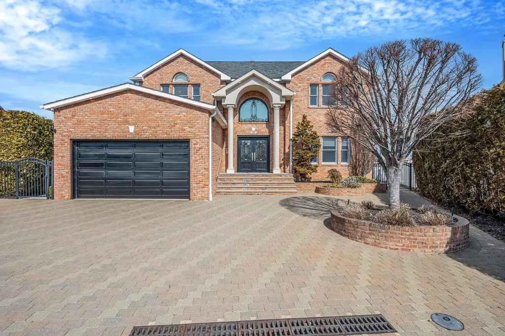 2707 Easa Place Bellmore NY 11710
