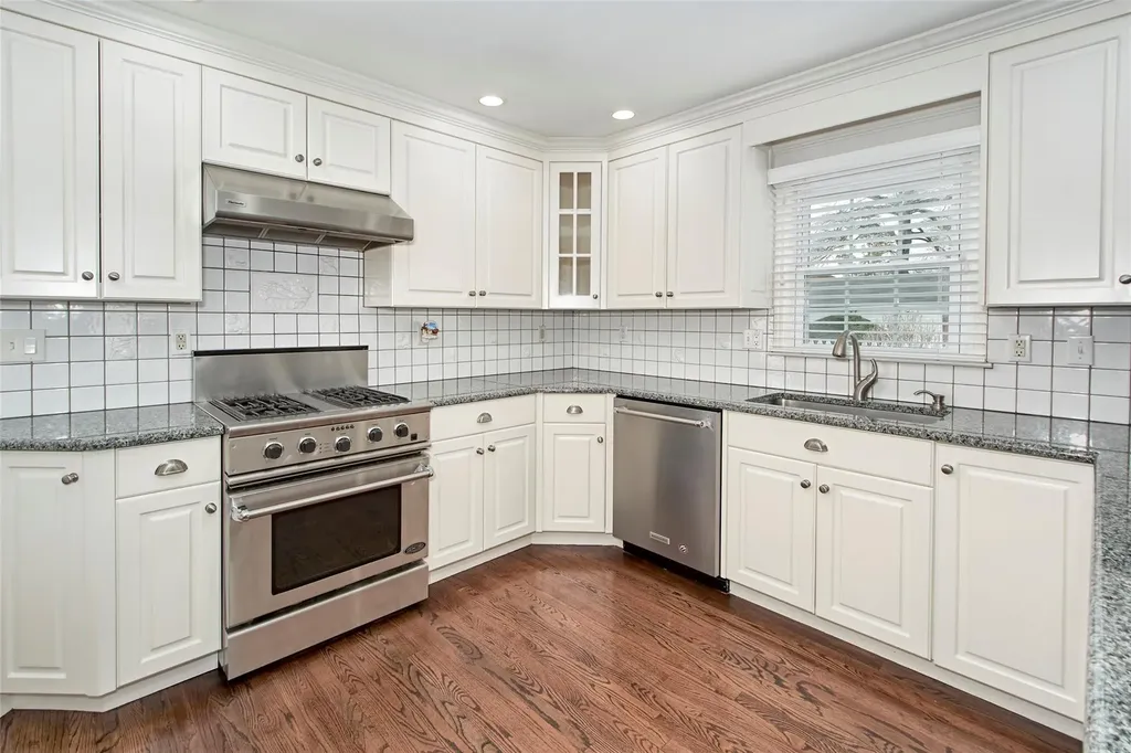 9 Bulkley Manor Rye NY 10580