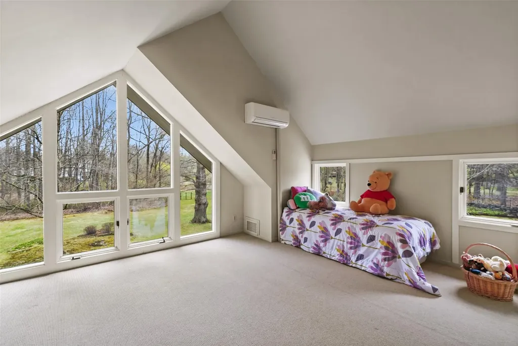 85 Girdle Ridge Road Katonah NY 10536