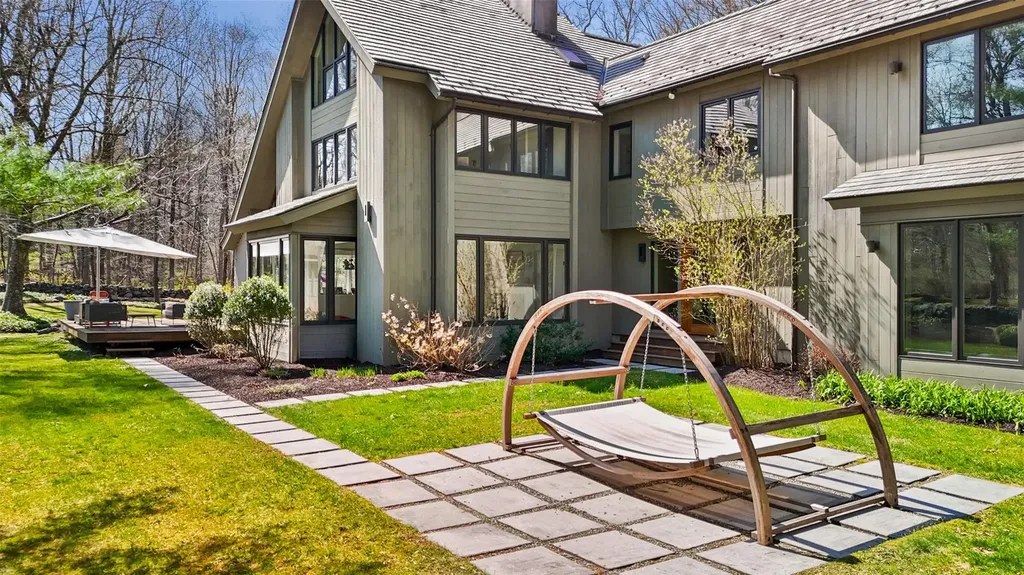 85 Girdle Ridge Road Katonah NY 10536
