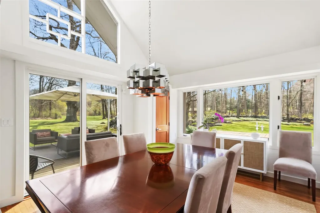 85 Girdle Ridge Road Katonah NY 10536