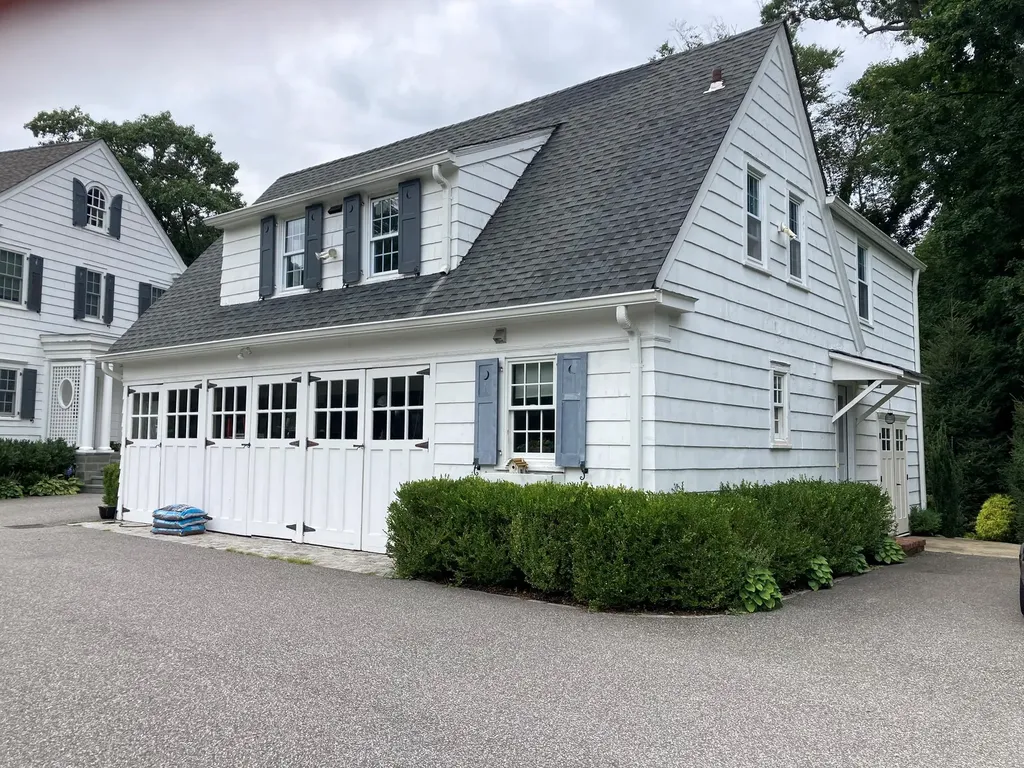 2 Red Ground Road Old Westbury NY 11568