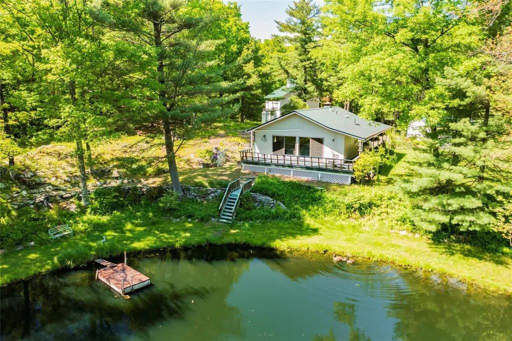 229 Round Lake Road Rhinebeck NY 12572