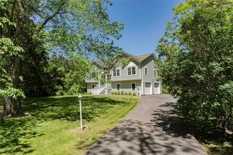 19 Old Bulls Head Road Rhinebeck NY 12572