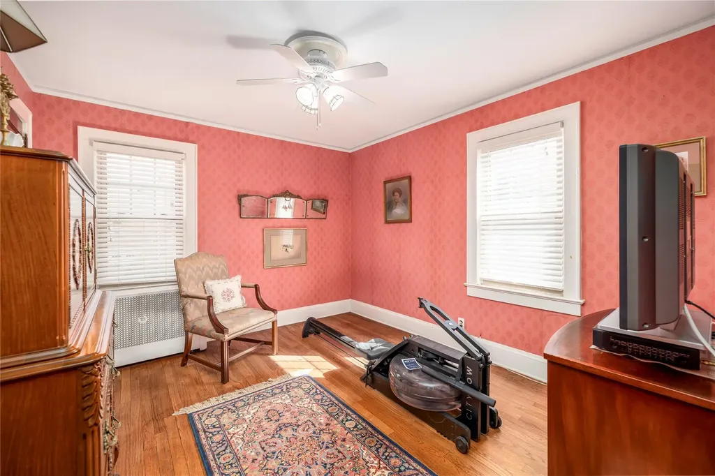 13 Cedar Road Malverne NY 11565