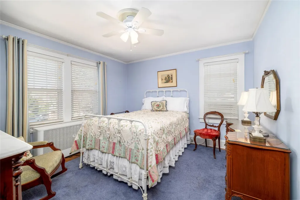 13 Cedar Road Malverne NY 11565