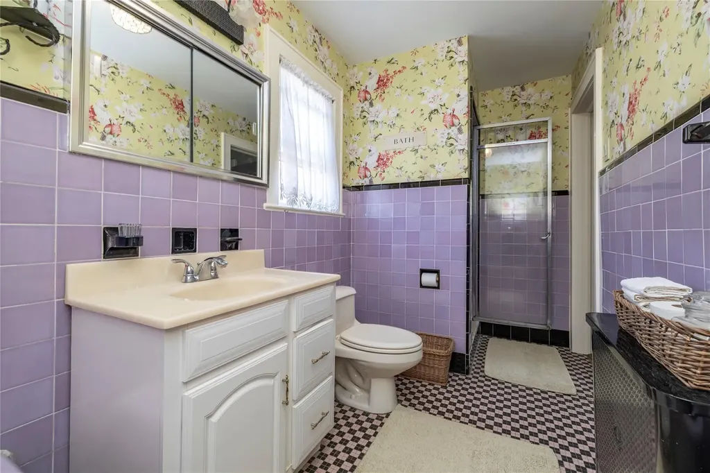 13 Cedar Road Malverne NY 11565