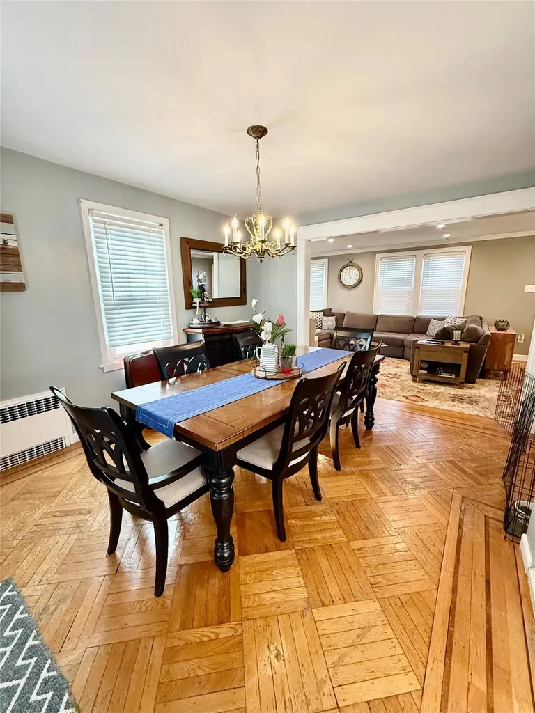 2 Devon Street Lynbrook NY 11563