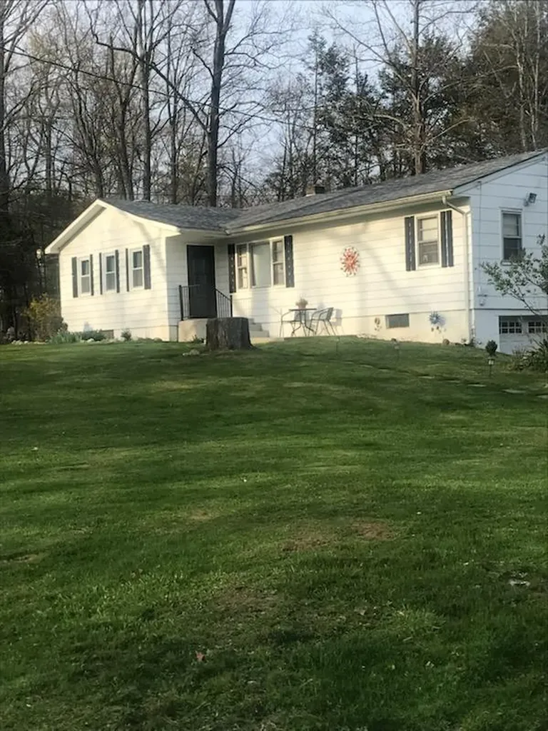 17 Frontier Drive Pine Bush NY 12566