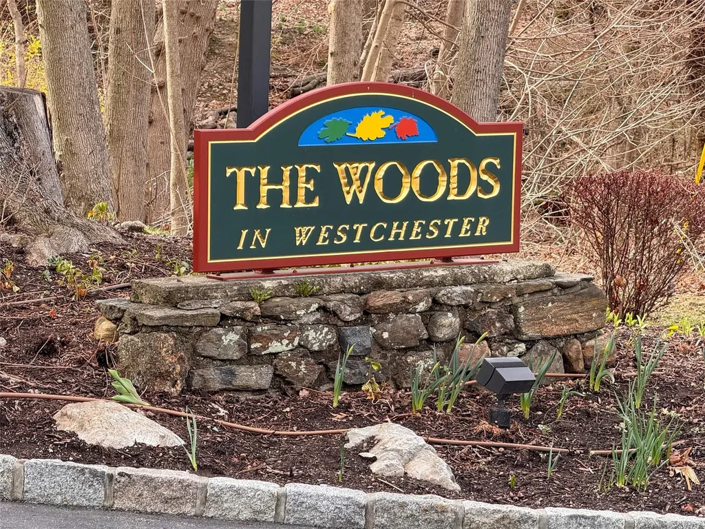 222 Woods Brooke Circle Ossining NY 10562