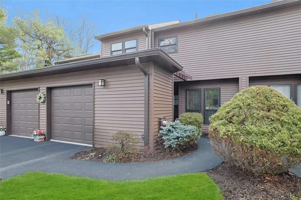 222 Woods Brooke Circle Ossining NY 10562