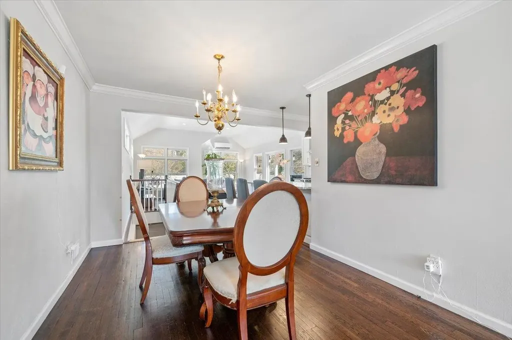 54 Circle Drive Syosset NY 11791