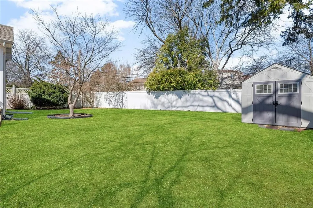54 Circle Drive Syosset NY 11791