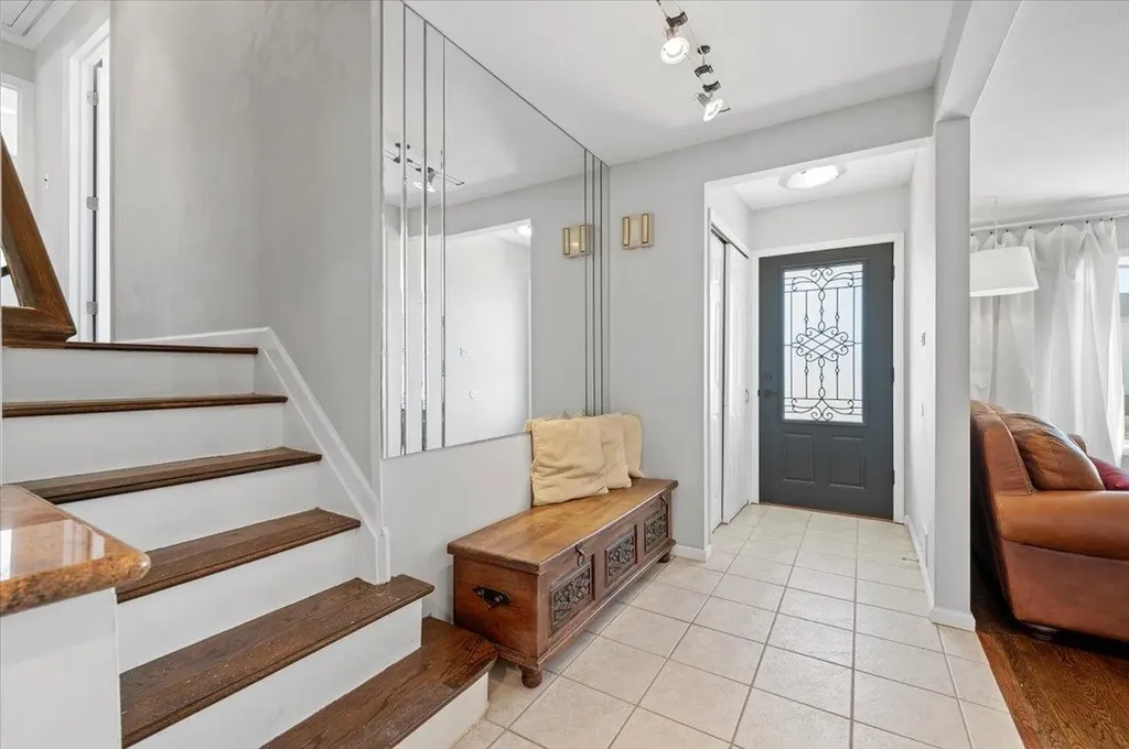 54 Circle Drive Syosset NY 11791