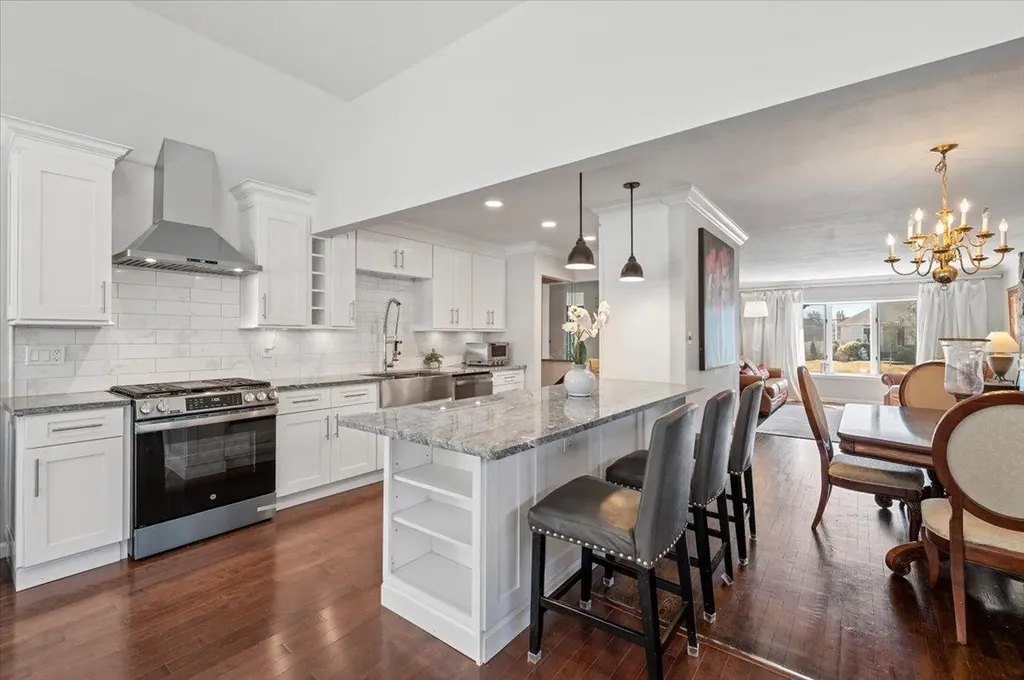 54 Circle Drive Syosset NY 11791