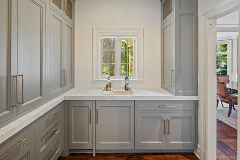 24 Penwood Road Bedford Corners NY 10549