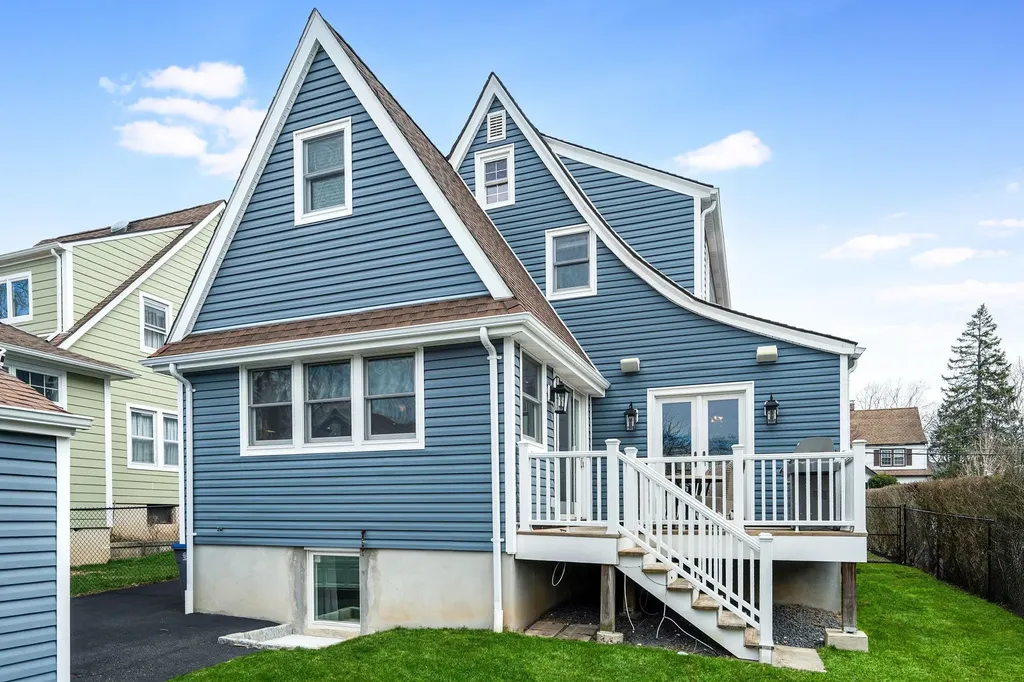 192 Longview Avenue White Plains NY 10605