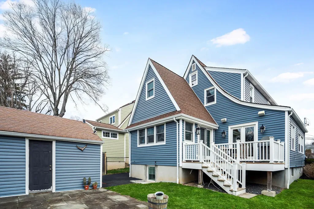 192 Longview Avenue White Plains NY 10605
