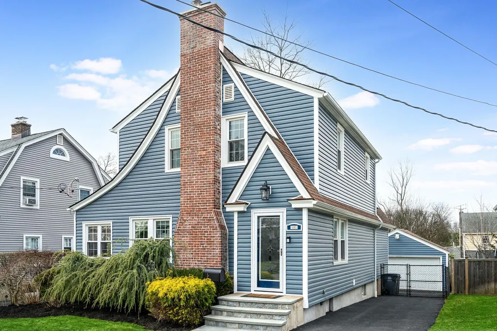 192 Longview Avenue White Plains NY 10605
