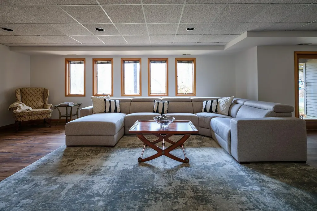 16 Winston Drive Rhinebeck NY 12572