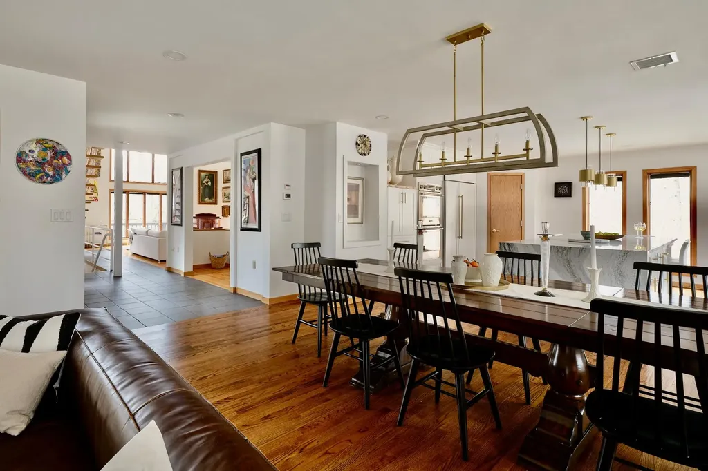 16 Winston Drive Rhinebeck NY 12572