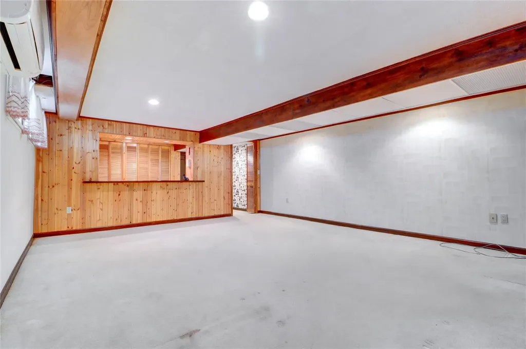 5225 73rd Street Maspeth NY 11378