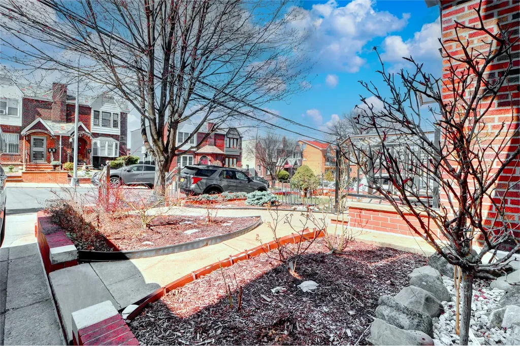 5225 73rd Street Maspeth NY 11378