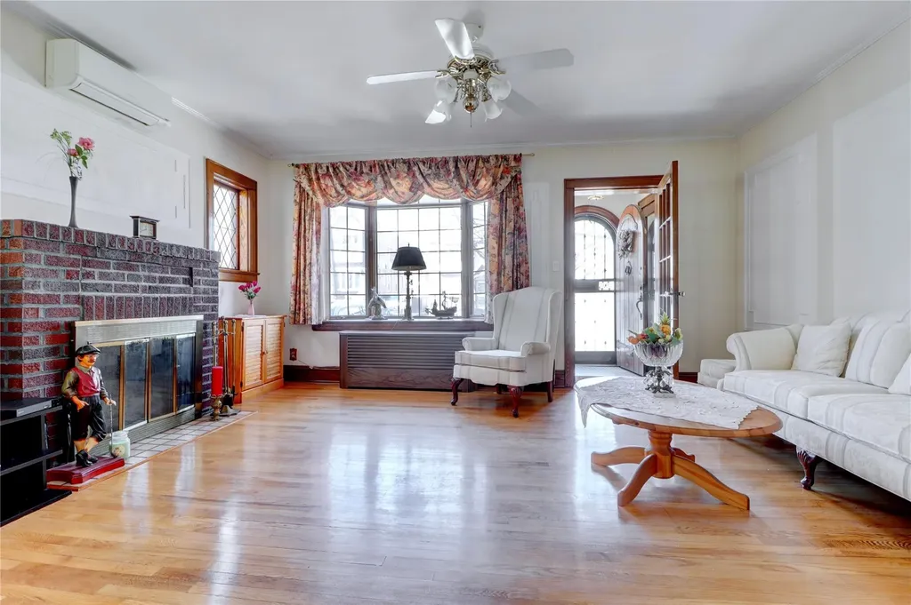 5225 73rd Street Maspeth NY 11378