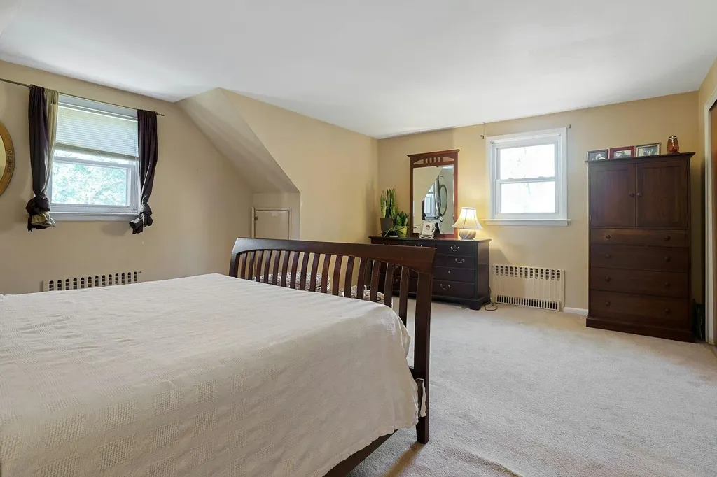 322 Linda Avenue Hawthorne NY 10532